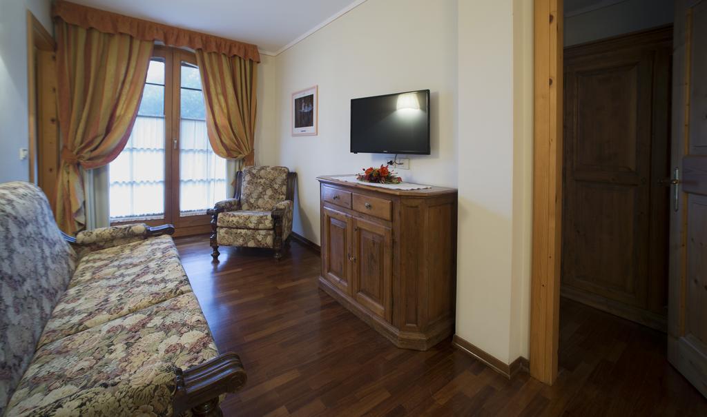 Holidays Dolomiti Apartment Resort Carisolo Exteriér fotografie