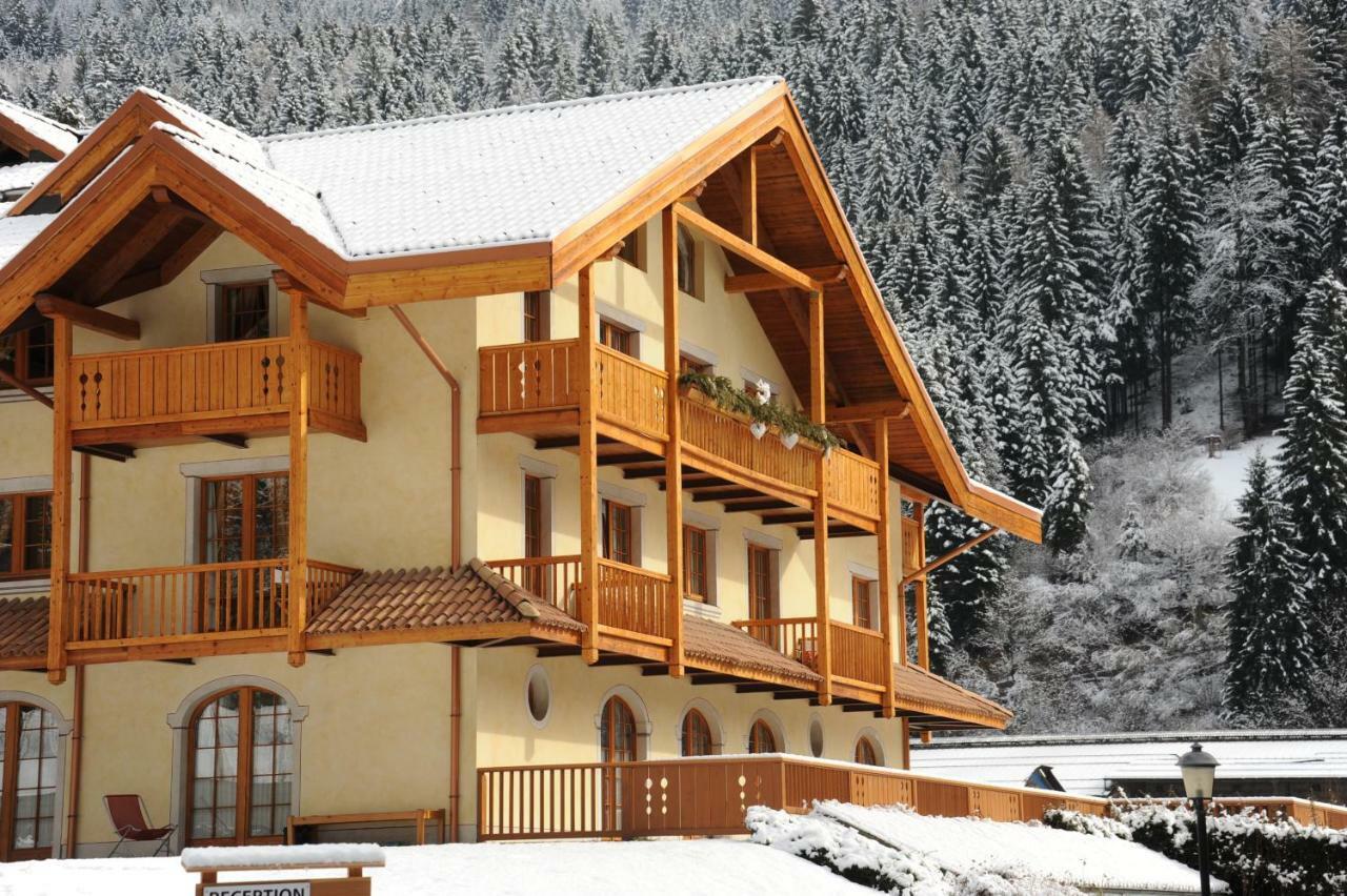 Holidays Dolomiti Apartment Resort Carisolo Exteriér fotografie